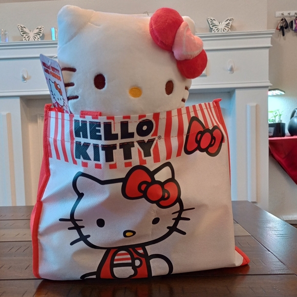 Hello Kitty Gift  Set - Picture 2 of 2